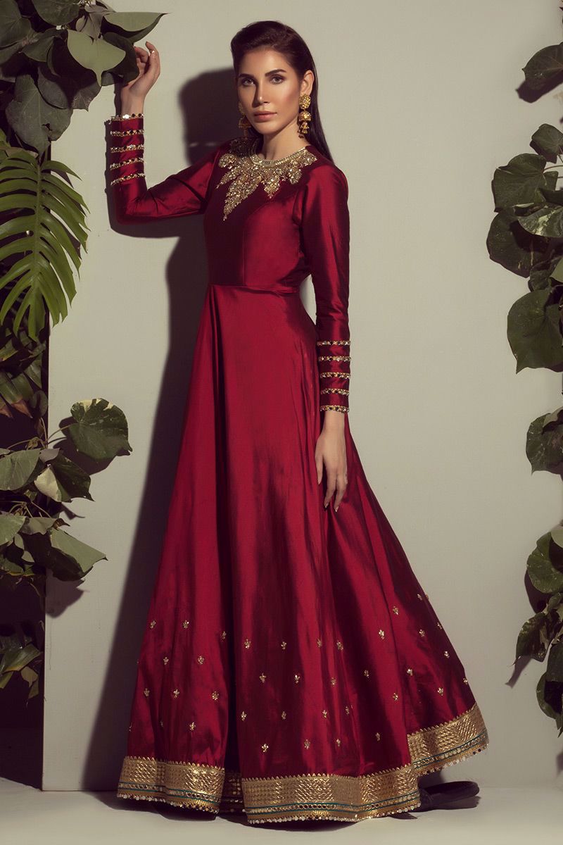Picture of Maroon silk gown