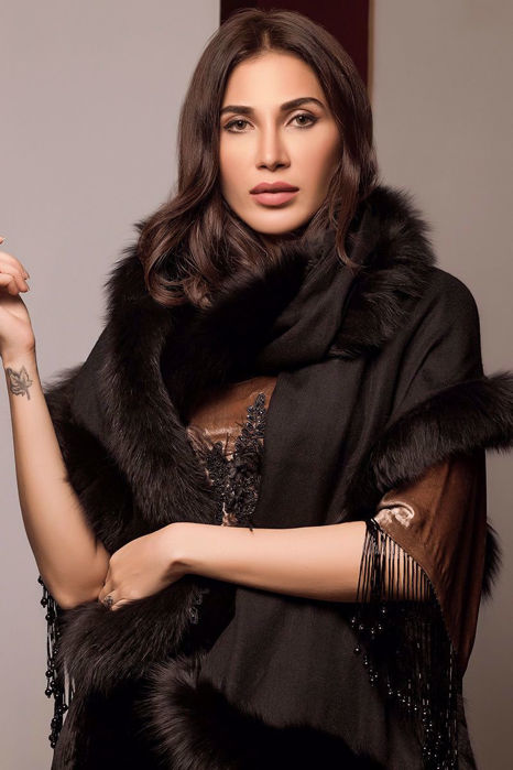 Picture of Black pashmina