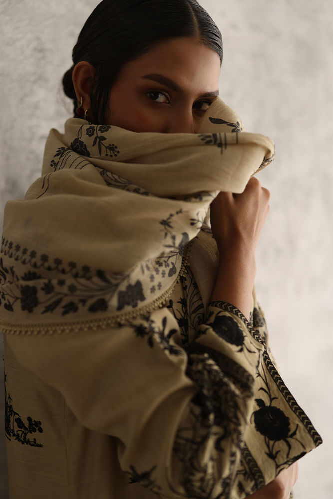 Picture of Lela-3