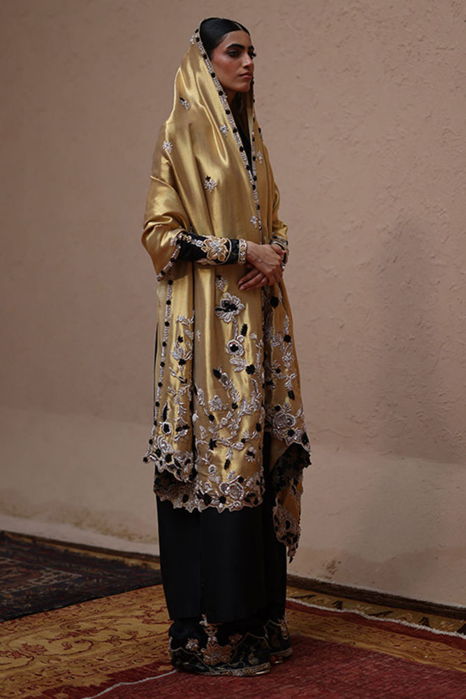 Picture of L25-21 - Medium Silk Dupatta and work on the Borders.