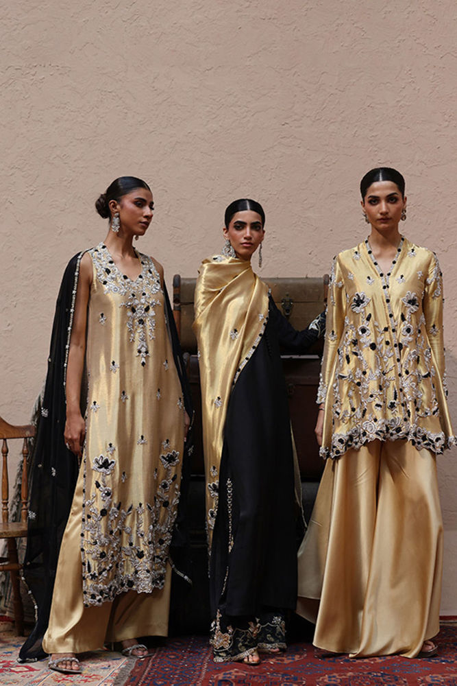 Picture of L25-21 - Medium Silk Dupatta and work on the Borders.